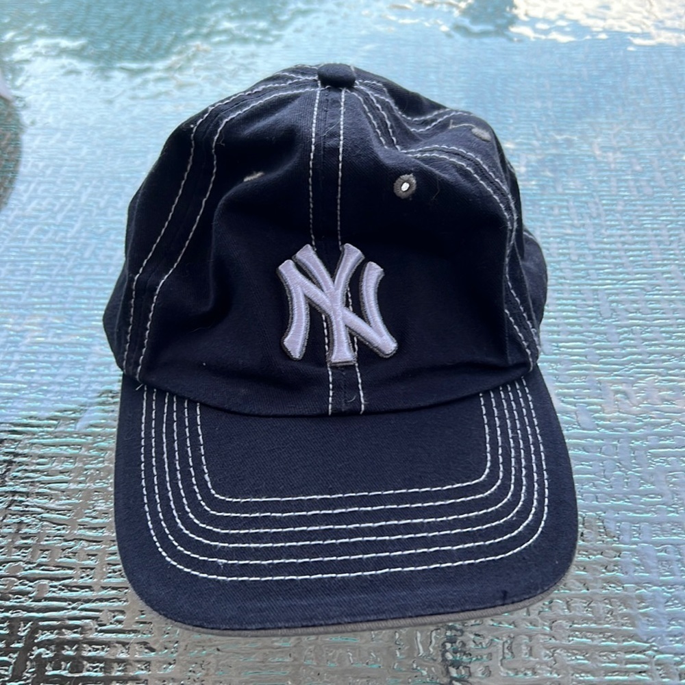 New York Yankees hat